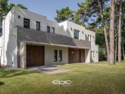 Venta Casa 5 Ambientes en Barrio Alamos