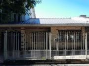 CASA 5 AMBIENTES EN VENTA EN LONGCHAMPS COMERCIAL