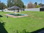 CASA 5 AMBIENTES EN VENTA LONGCHAMPS CON PISCINA