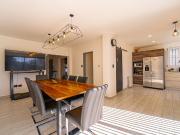 CASA 5 AMBIENTES VENTA HAEDO CON PARQUE Y PILETA