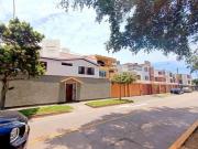 Casa 5 dorm. totalmente remodelada, en esquina en San Borja