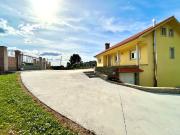 Casa 5 dormitorios 243 m2