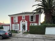 Casa 5 dormitorios, 3 baños, 2 estacionamientos