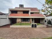CASA 5 DORMITORIOS 3 BAÑOS APTA CREDITO 680 M2 TOT