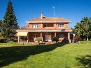 Casa 5 dormitorios 400 m2