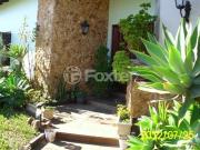 Casa, 5 dormitórios, 459.8 m², em Centro