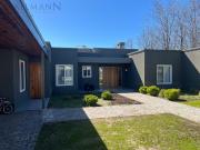 Casa 5 Dormitorios en alquiler temporario en Barrio...