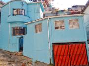 CASA 5 DORMITORIOS PATIO GARAGE Y VISTA AL MAR VALPARAÍSO