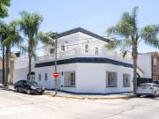 CASA 5 DORMS QUINCHO GARAJE 2AUTOS JARDÍN VICTORIA