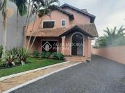 casa 5 quartos, sendo 4 suires e 1 master, 4 vagas...