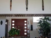 CASA 5 RECAMARAS DENTRO DE FRACCIONAMIENTO EN ESQUINA