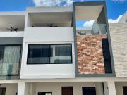 CASA 5 RECAMARAS EN FRACCIONAMIENTO EL CIELO A PASOS DE...