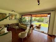 CASA 5D 4B CON PISCINA Y GRAN TERRENO