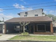 CASA 6 AMB. CON DOS DEPTOS EN VENTA ALMTE BROWN