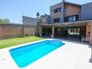 Casa 6 amb Venta El Palomar Pileta Parque PERMUTA