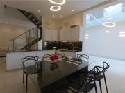 CASA 6 AMBIENTES C/ PATIO, BARRACAS, REMODELADA!