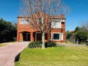 Casa 6 Ambientes con Piscina Barrio Cerrado La Delfina