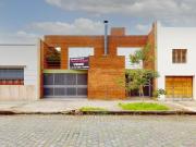 Casa 6 Ambientes en La Plata