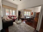 Casa 6 ambientes venta en flores terraza quincho