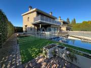 Casa 6 dormitorios 248 m2