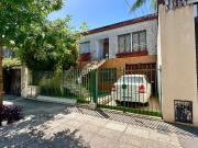 CASA 7 AMB EN VENTA EN VELEZ SARSFIELD APTO CRED