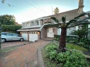 CASA 7 AMBIENTES, COCHERA Y PILETA EN QUILMES