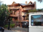 Casa 7 habitaciones Belgrano R PILETA COCHERA