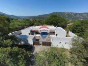 CASA 8 DORMITORIOS LOZANO