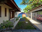 Casa a 100 metros da praia à venda, 112 m² por R$...