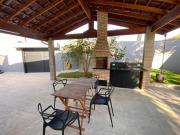 Casa à 100m do mar com piscina e 3 quartos em Itanhaém