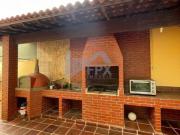 Casa à 100m do mar com piscina e 3 quartos em Itanhaém