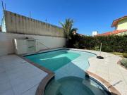 Casa à 100m do mar com piscina em Peruíbe R$ 850.000,00