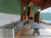 Casa à 174m do mar com piscina e 3 quartos em Itanhaém
