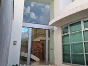 Casa a 2 cuadras de Plaza Mayor con 3 Rec?maras con...