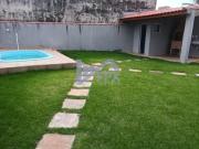 Casa à 50m do mar com piscina e área gourmet em Itanhaém