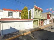 CASA A 5 MIN DEL PANTEON DE METEPEC