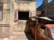 CASA A DEMOLER A 2 CUADRAS DE JULIO ROCA