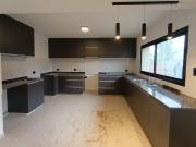 CASA A ESTRENAR 4 DORMITORIOS EN HOUSSING