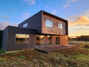 CASA A ESTRENAR CON VISTA DESPEJADA A LOS VOLCANES
