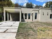 Casa a estrenar en Country El Paraiso Hípico & Golf