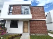 CASA A ESTRENAR EN PUEMBO – CONJUNTO TRIANA