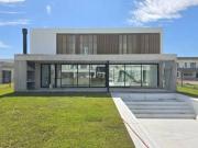 CASA A ESTRENAR EN VENTA 4AMB C/ PILETA LAGOS DE CANNING