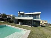 CASA A ESTRENAR EN VENTA 5AMB C/ PILETA LAGOS DE CANNING 1