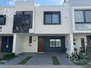 Casa a estrenar en venta en Valle Imperial, Zapopan, Jal Casa a estrenar en venta en Valle Imperial, Zapopan, Jal