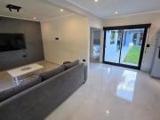 CASA A ESTRENAR MODERNA EN BARRIO ATLANTIDA