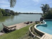 Casa a la laguna en Cabos del Lago, 4 suites y...