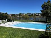 Casa a la laguna una planta en alquiler anual