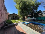 CASA A LA VENTA 3 DORMITORIOS PATIO VERDE Y PISCINA EN...