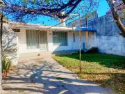 CASA A LA VENTA CON UBICACION PRIVILEGIADA EN SANTA...