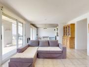 CASA A LA VENTA DE 3 DORMITORIOS CON PARQUE